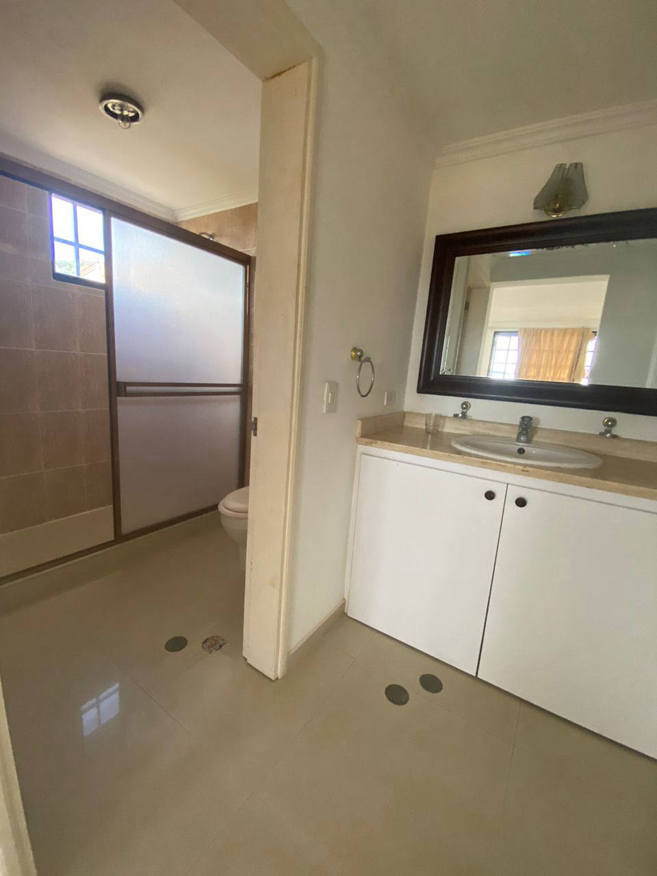 Будинок, 2745 м², 65 000$ — FAKTOR